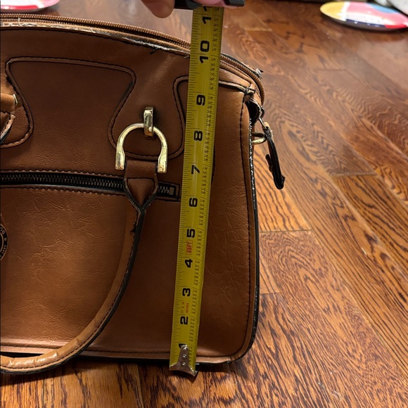 London Fog Tan Leather Handbag - Picture 9 of 9